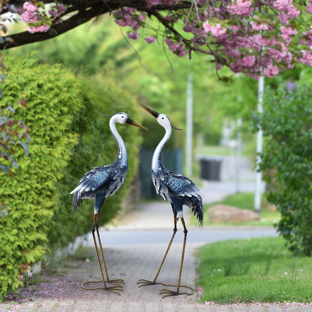 Osheana Cranes Metal Garden Statue (Set of 2)